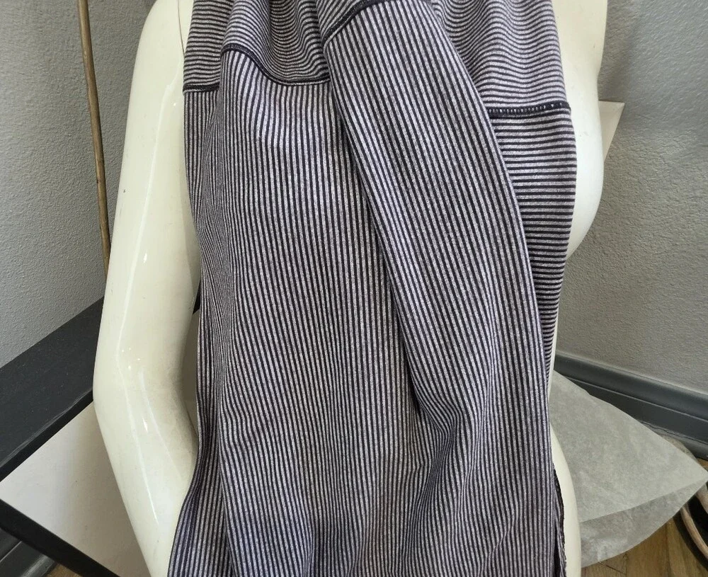 Lululemon Vinyasa Scarf Rulu Tonka Stripe Heathered Slate Black Infinity Wrap